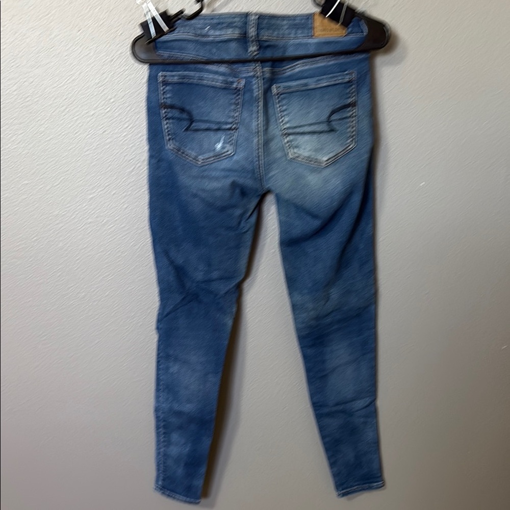 Women’s American Eagle Outfitters jeggings Distressed Jeans - Picture 2 of 9